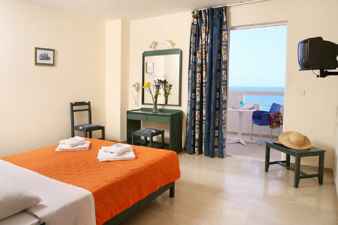 Evelyn Beach Hotel Hersonissos  Esterno foto